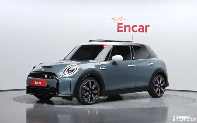 MINI Cooper S 5 — миниатюра 1