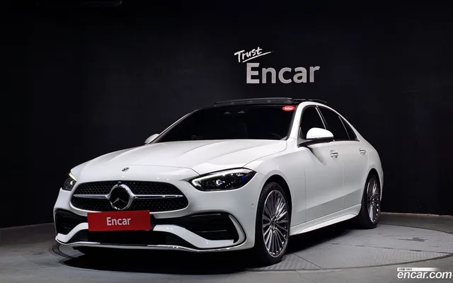 Mercedes-Benz C-Class (W206) C300 AMG Line — миниатюра 1