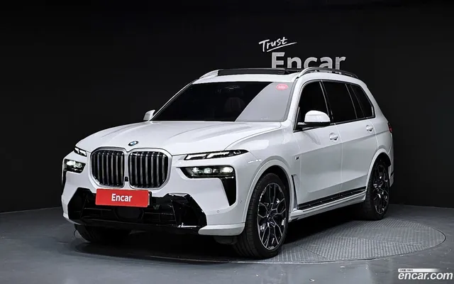 BMW X7 (G07) xDrive 40i M 6 — миниатюра 1
