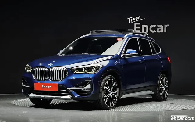 BMW X1 (F48) xDrive 20i xLine — миниатюра 1