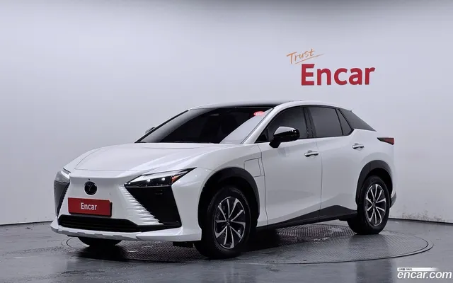 Lexus RZ450e — миниатюра 1