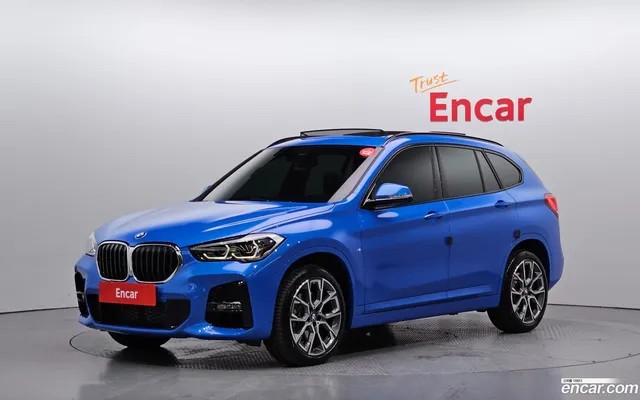 BMW X1 (F48) xDrive 20i M — миниатюра 1