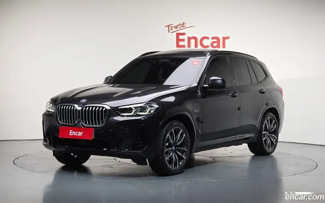 BMW X3 (G01) xDrive 30e M — миниатюра 1