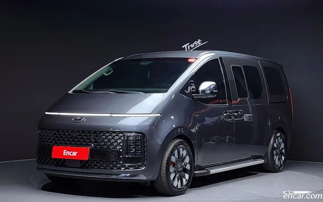 Hyundai Staria 4WD 7 — миниатюра 1