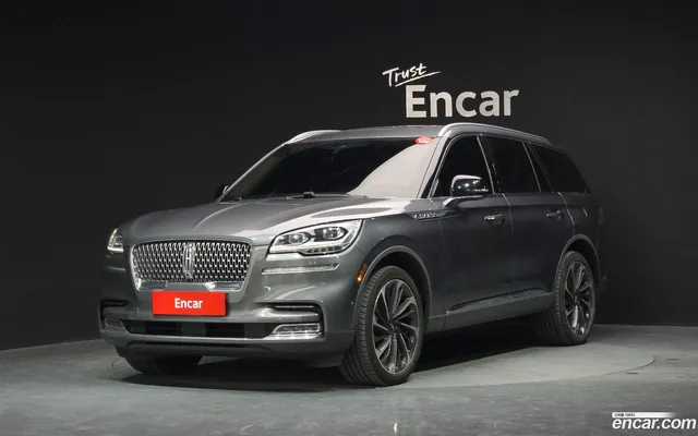 Lincoln Aviator 3.0 AWD — миниатюра 1