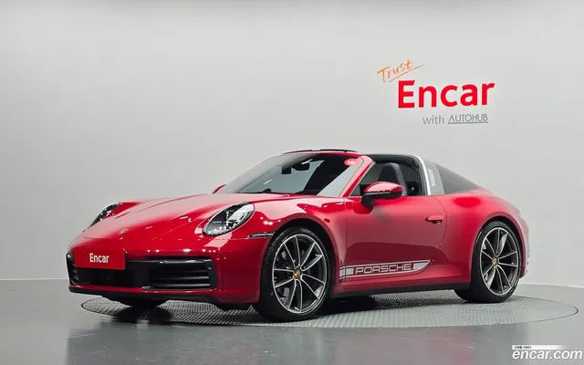 Porsche 911 (992) 4 — миниатюра 1