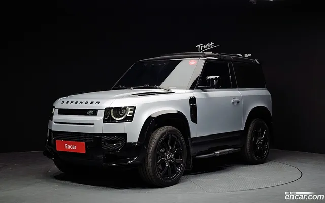 Land Rover (L663) 90 D250 SE — миниатюра 1