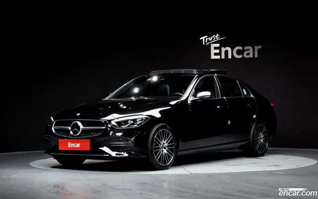 Mercedes-Benz C-Class (W206) C200 — миниатюра 1