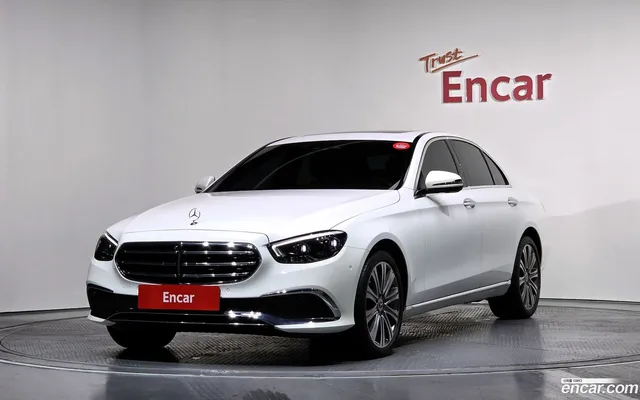Mercedes-Benz E-Class (W213) E350 4MATIC — миниатюра 1