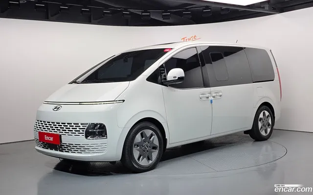 Hyundai Staria 9 — миниатюра 1