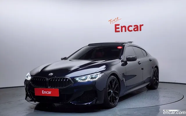 BMW 8 (G15) 840i xDrive M — миниатюра 1
