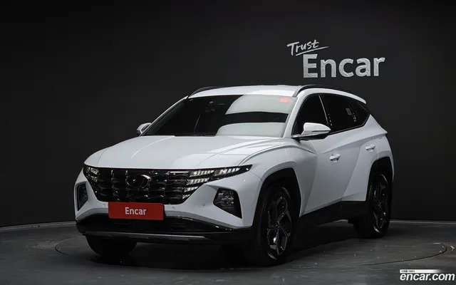 Hyundai Tucson (NX4) 1.6 4WD — миниатюра 1