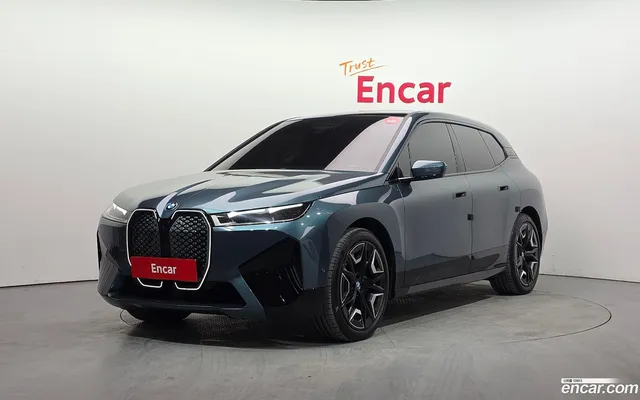 BMW iX xDrive50 — миниатюра 1