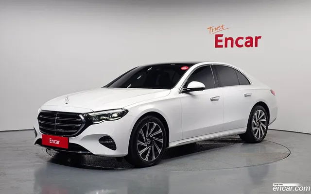 Mercedes-Benz E-Class (W214) E300 4MATIC — миниатюра 1