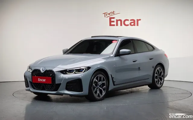 BMW i4 eDrive40 M — миниатюра 1