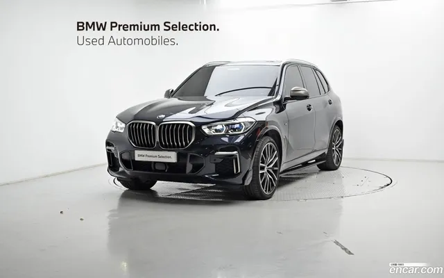 BMW X5 (G05) M50i — миниатюра 1