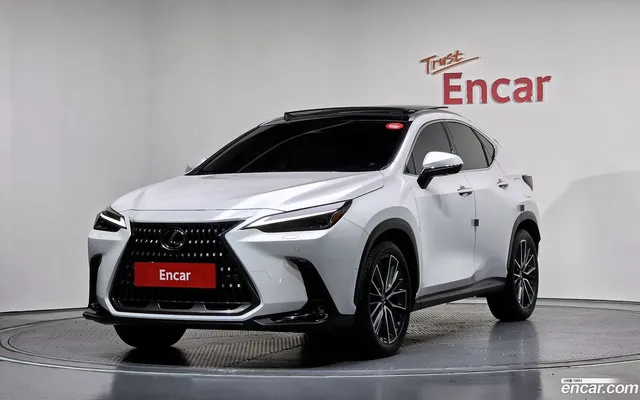 Lexus NX350h 2 — миниатюра 1