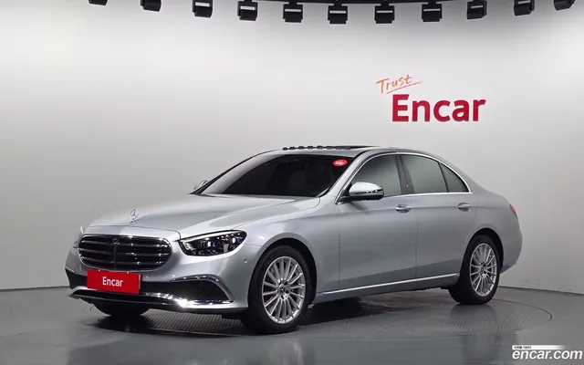 Mercedes-Benz E-Class (W213) E250 — миниатюра 1