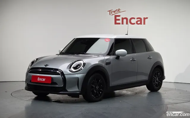 MINI Cooper 5 — миниатюра 1