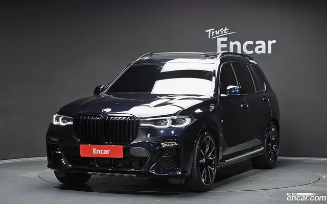 BMW X7 (G07) xDrive 40i M 6 — миниатюра 1