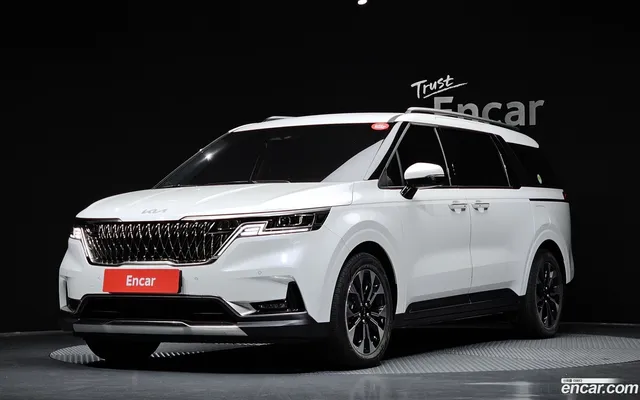 Kia Carnival 9 — миниатюра 1