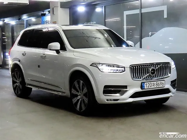 Volvo XC90 B6 — миниатюра 1