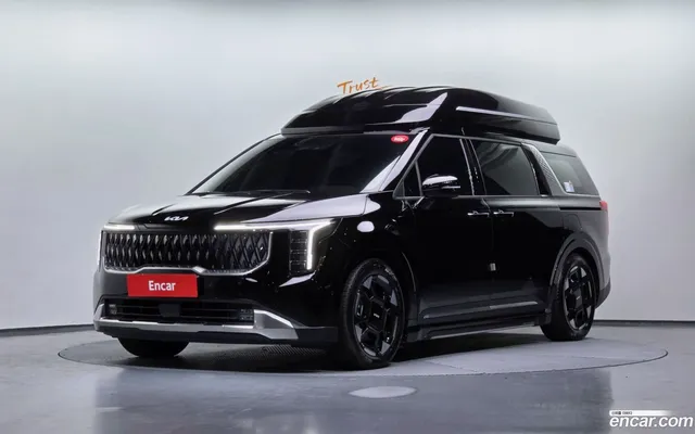 Kia Carnival 9 () — миниатюра 1