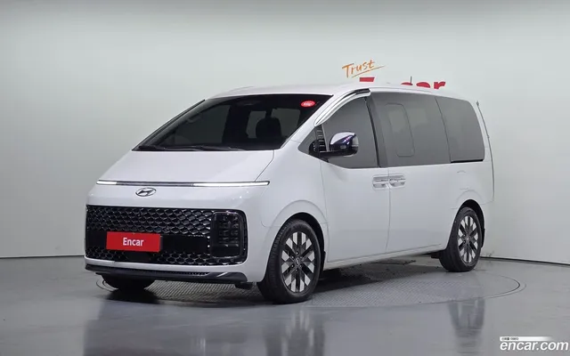 Hyundai Staria 4WD 9 — миниатюра 1