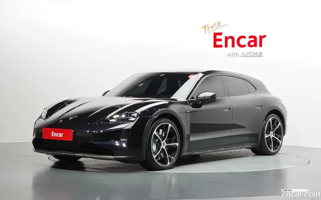 Porsche Taycan — миниатюра 1