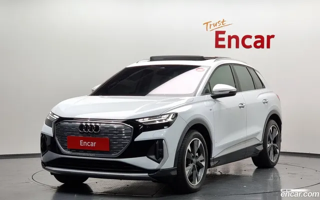 Audi Q4 e-tron (F4) 40 — миниатюра 1