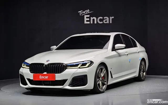 BMW 5 Series (G30) M550i xDrive — миниатюра 1