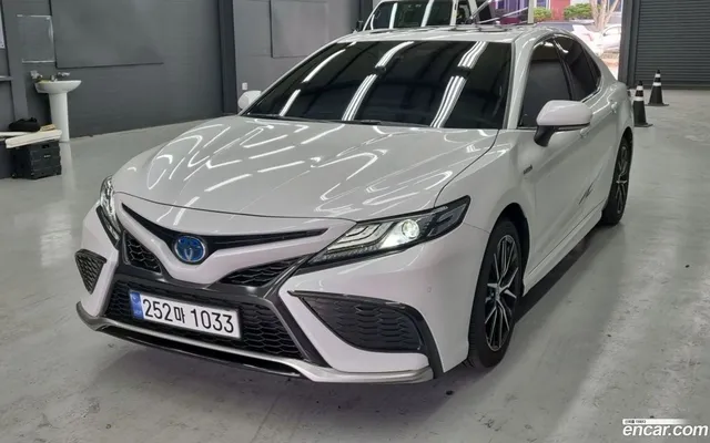 Toyota Camry (XV70) 2.5 XSE — миниатюра 1