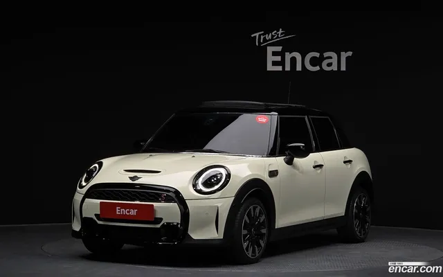 MINI Cooper S 5 — миниатюра 1