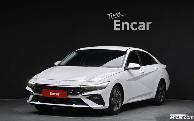 Hyundai Avante CN7 Hybrid — миниатюра 1