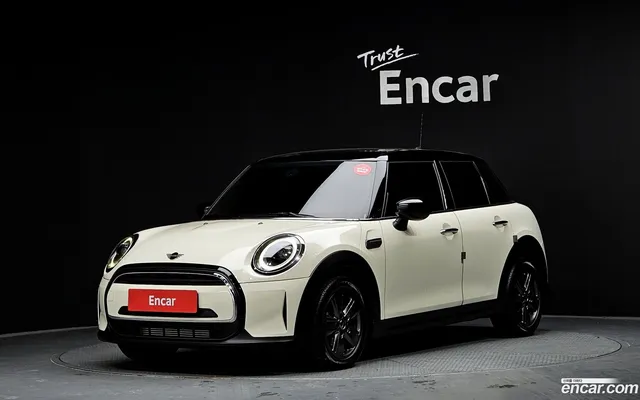 MINI Cooper 5 — миниатюра 1