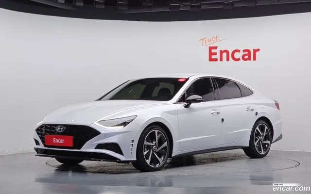 Hyundai Sonata (DN8) 1.6 — миниатюра 1