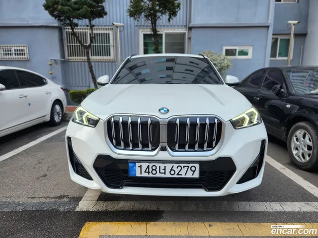 BMW X1 (U11) xDrive 20i M — миниатюра 1