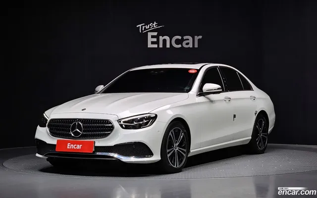 Mercedes-Benz E-Class (W213) E250 — миниатюра 1