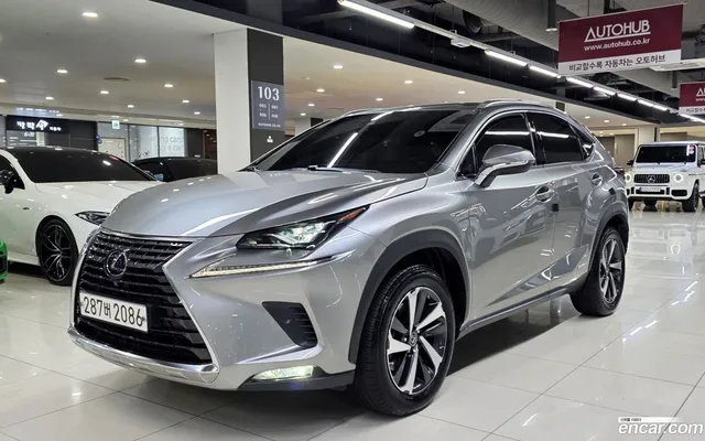 Lexus NX300h — миниатюра 1