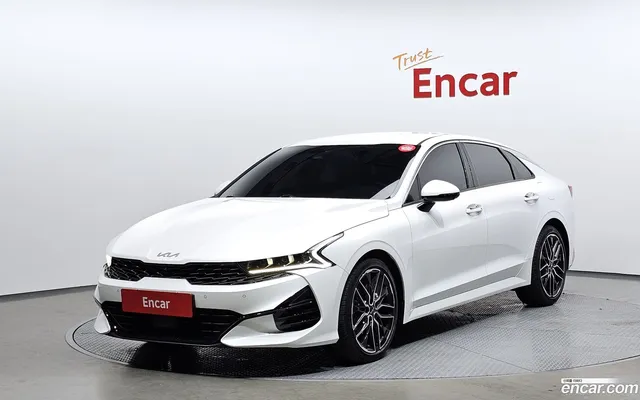 Kia K5 1.6 — миниатюра 1