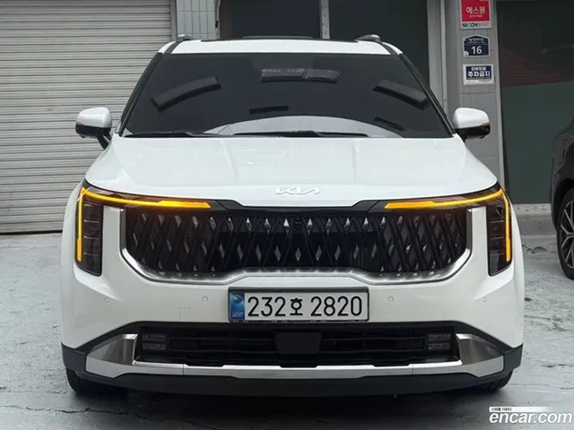 Kia Carnival HEV 9 — миниатюра 1