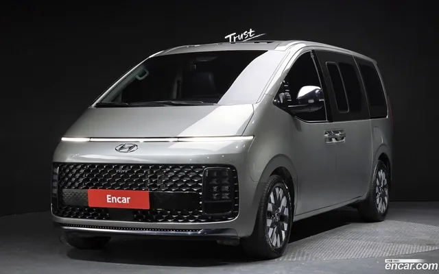 Hyundai Staria 4WD 7 — миниатюра 1