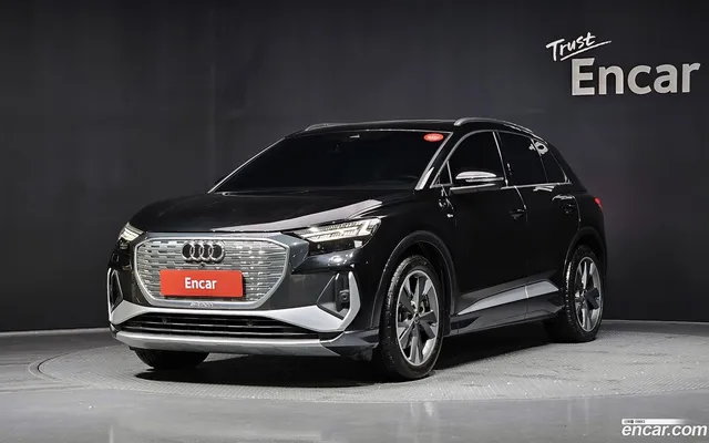 Audi Q4 e-tron (F4) 40 — миниатюра 1