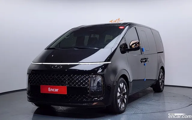 Hyundai Staria 4WD 7 — миниатюра 1