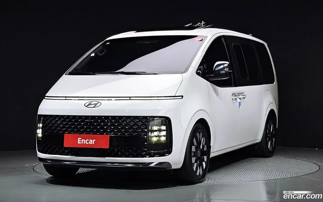 Hyundai Staria 4WD 9 — миниатюра 1