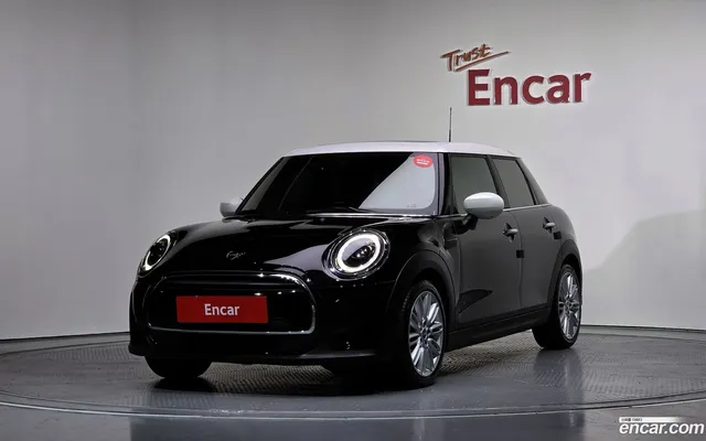 MINI Cooper 5 — миниатюра 1