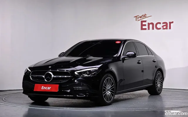 Mercedes-Benz C-Class (W206) C200 — миниатюра 1