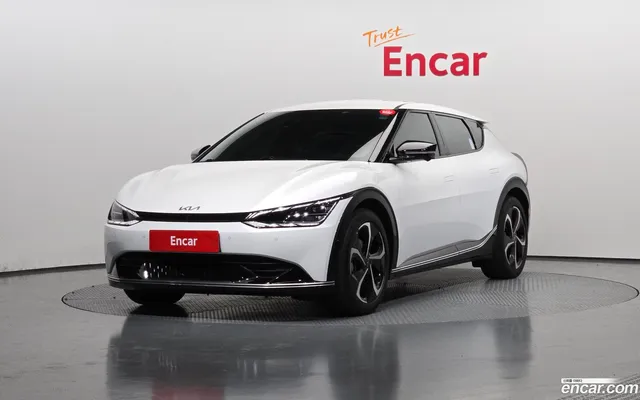 Kia EV6 — миниатюра 1