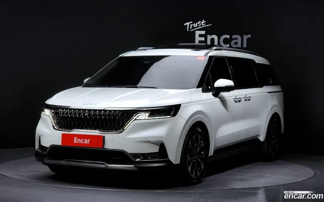 Kia Carnival 7 — миниатюра 1