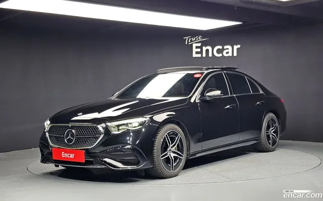 Mercedes-Benz E-Class (W214) E300 4MATIC AMG Line — миниатюра 1